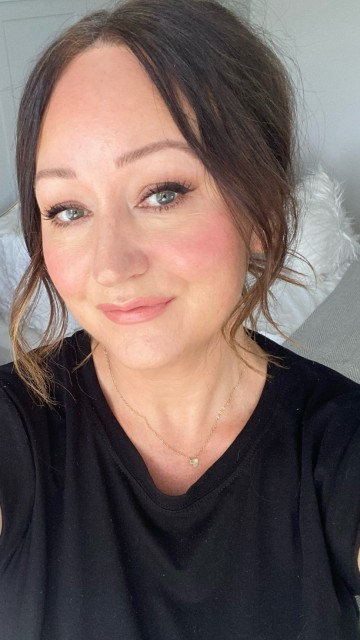 Tina Brocklebank, (Natural/day makeup)