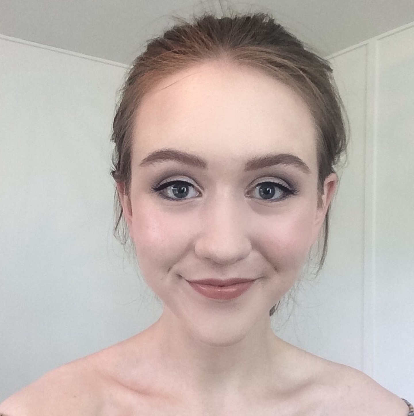 Alisha, Prom make-up.
